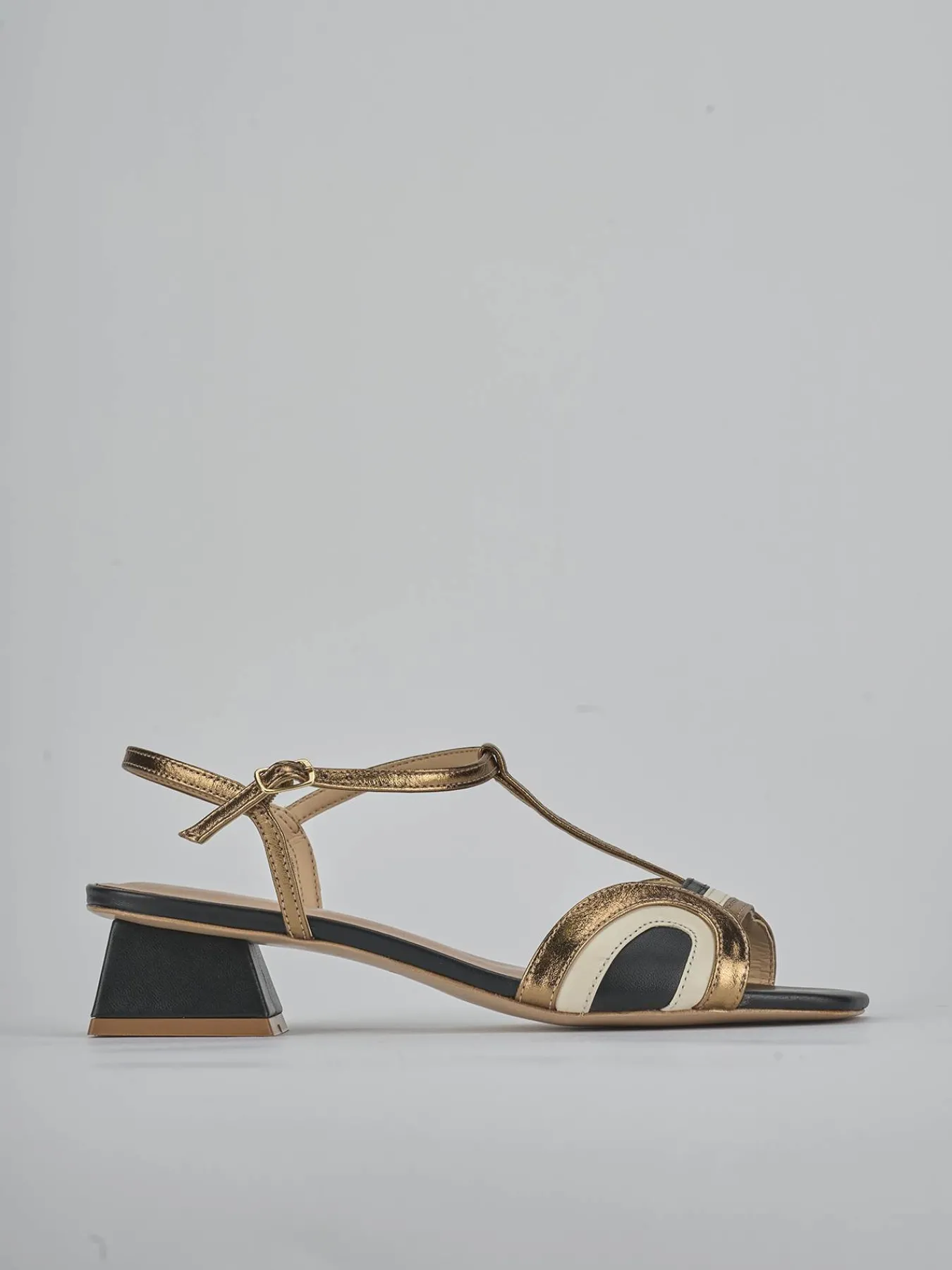 Sale Sandali tacco 4cm laminato Donna Sandali Tacco Basso