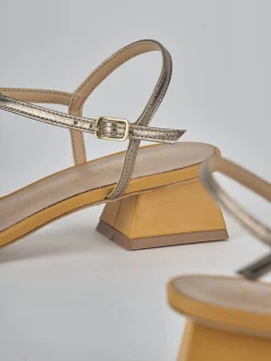 Outlet Sandali tacco 4cm laminato Donna Sandali Tacco Basso