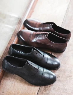 scarpa no lace tacco 2 cm Uomo Stringate