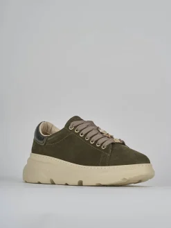 New Sneakers camoscio Donna Sneakers