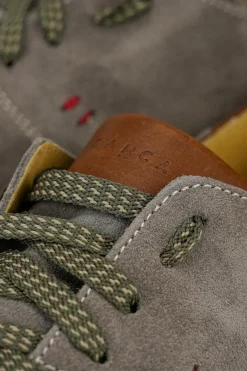 Outlet Sneakers fondo gomma e soletto interno in vera pelle. Tomaia in morbido camoscio tortora Uomo Sneakers