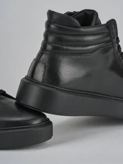 Outlet Sneakers pelle Uomo Sneakers