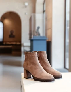 Hot Stivaletto tacco 7 camoscio Donna Stivaletti Tacco Alto