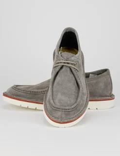 Hot stringata fondo gomma e soletto interno in vera pelle. Tomaia in morbido camoscio Uomo Stringate