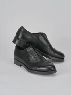 Outlet Stringate pelle Uomo Stringate