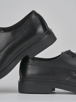 Outlet Stringate pelle Uomo Stringate